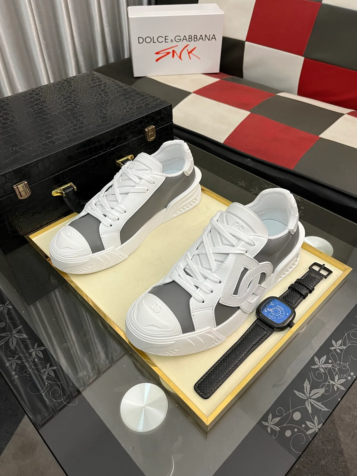 Men's shoes💰500⌚️⌚️【DG】Latest official website high-top casual, men's shoes original quality imported cowhide➕Yangli [Proud] In terms of materials and workmanship, it beats all versions on the market💕Highest quality shipments. Real photos, imported fabrics highlight the unique charm of the brand😘The shoelaces are also original custom-made👻Classic lace-up shoes are very comfortable on the feet, sizes 35-465️⃣colors available
